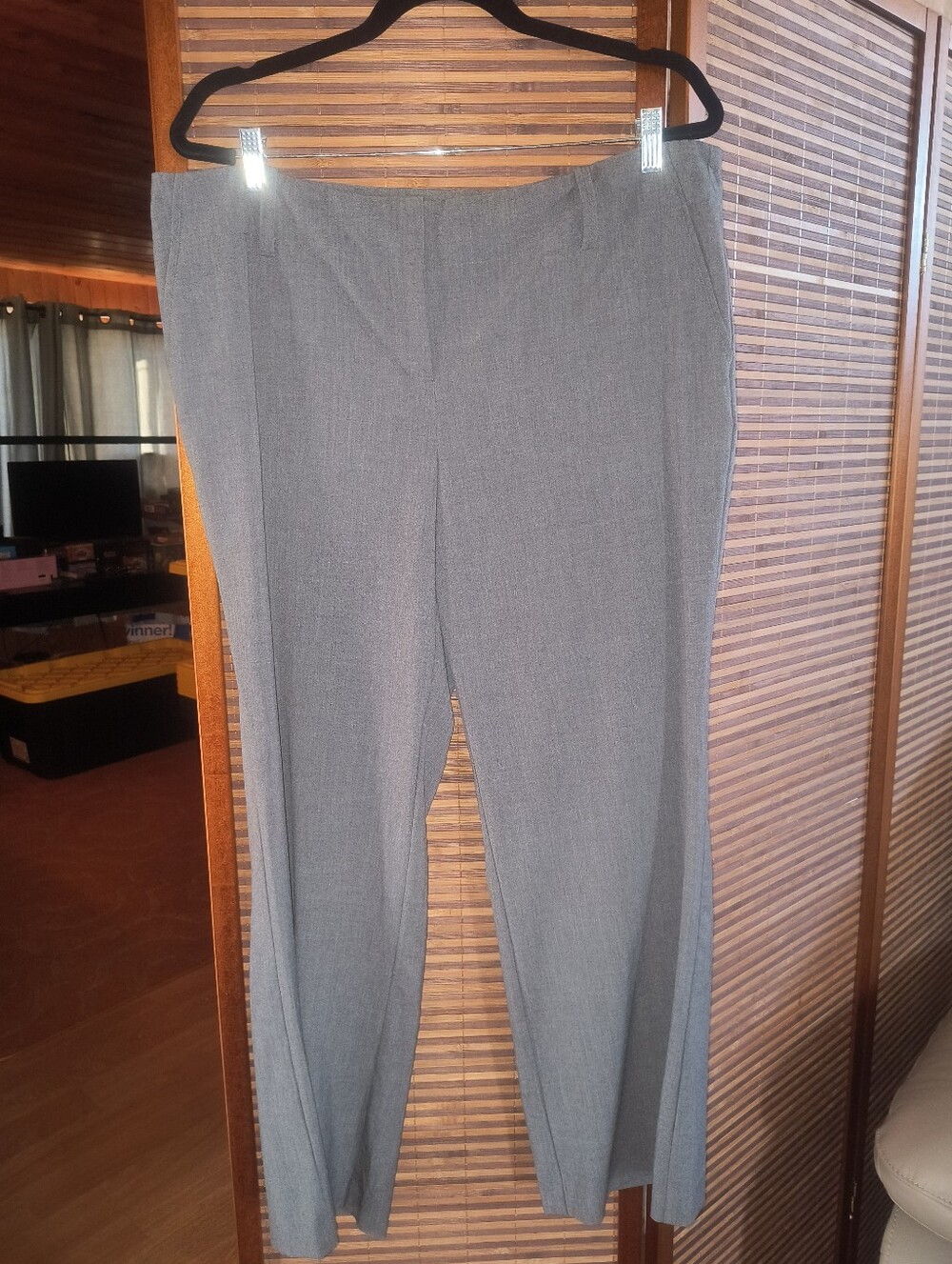 New York & Company Stretch Gray Straight-Leg Women's Trousers